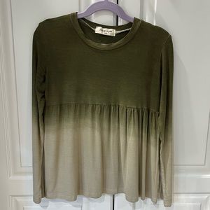 Angie girl Long Sleeve Ombre Babydoll Tee size S